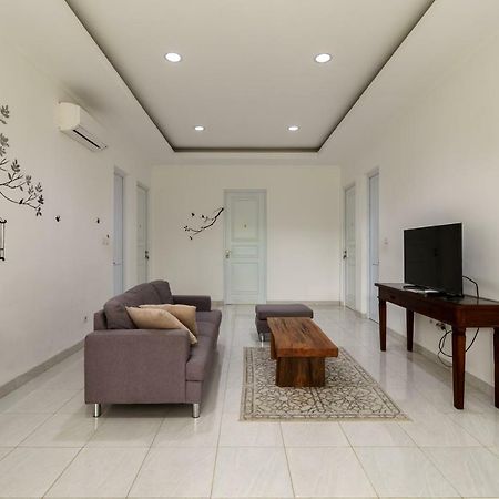 Reddoorz Plus Near Exit Toll Puncak 2 Богор Экстерьер фото