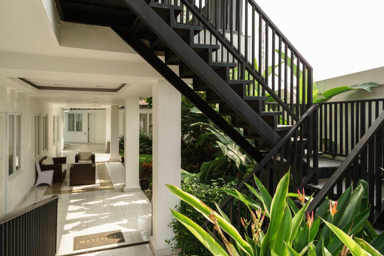 Reddoorz Plus Near Exit Toll Puncak 2 Богор Экстерьер фото